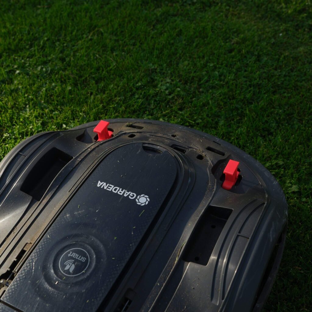 Verktyg för demontering av kåpa Gardena, Husqvarna & Flymo robotgräsklippare.